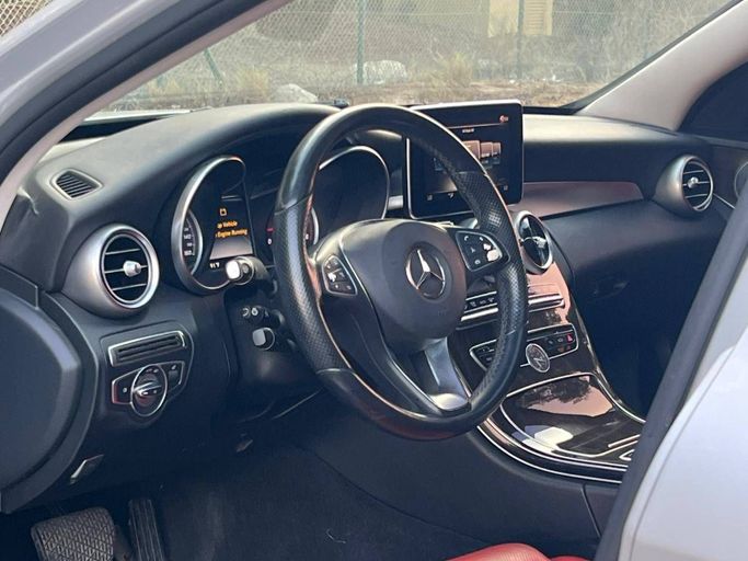 Новый Mercedes-Benz C-Class 300 IV (W205) Рестайлинг, 2.0 л, 2018 в Дубае от Perstige Motos (SHJ) Серый цвет. Американская | AUTO.AE