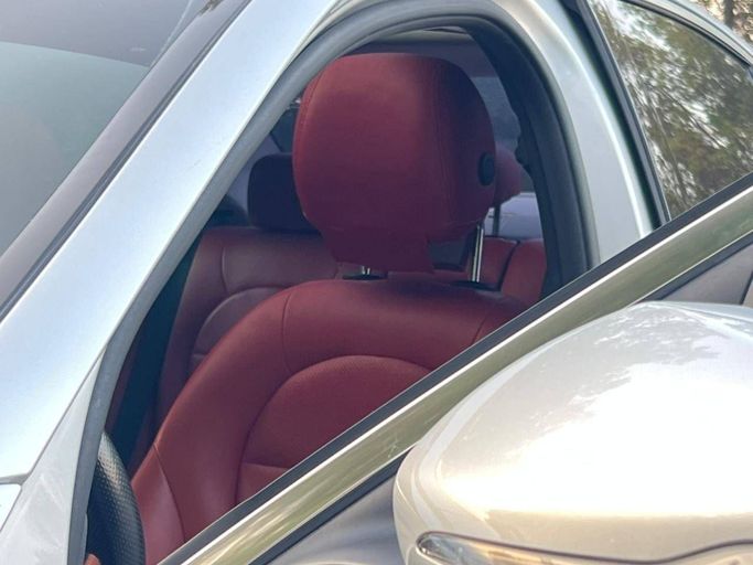 Новый Mercedes-Benz C-Class 300 IV (W205) Рестайлинг, 2.0 л, 2018 в Дубае от Perstige Motos (SHJ) Серый цвет. Американская | AUTO.AE