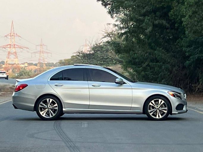 Новый Mercedes-Benz C-Class 300 IV (W205) Рестайлинг, 2.0 л, 2018 в Дубае от Perstige Motos (SHJ) Серый цвет. Американская | AUTO.AE