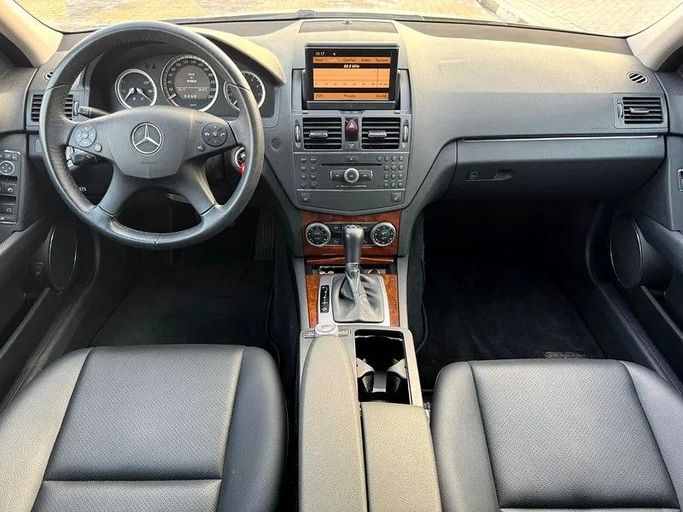 Подержанный Mercedes-Benz C-Class 250 III (W204), 2.5 л, 2008 в Дубае от Best Car Серый цвет. Японская | AUTO.AE