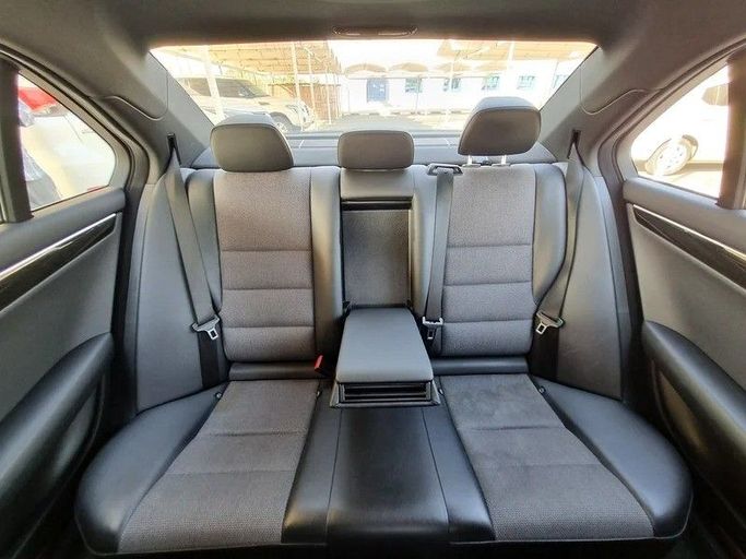 Подержанный Mercedes-Benz C-Class 350 III (W204) Рестайлинг, 3.5 л, 2013 в Дубае от Best Car Белый цвет. Японская | AUTO.AE