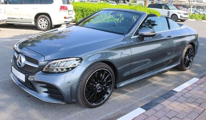Подержанный Mercedes-Benz C-Class 200 IV (W205) Рестайлинг, 1.5 л, 2023 в Дубае от Segrex Auto Серый цвет. Европейская | AUTO.AE