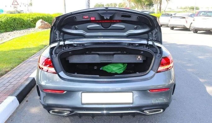 Подержанный Mercedes-Benz C-Class 200 IV (W205) Рестайлинг, 1.5 л, 2023 в Дубае от Segrex Auto Серый цвет. Европейская | AUTO.AE