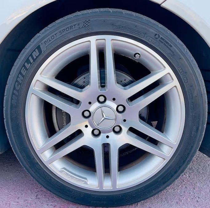 Used Mercedes-Benz C-Class 250 III (W204), 2.5 l, 2008 in Dubai by Al Abbas Motors, White color. Japanese Specs | AUTO.AE