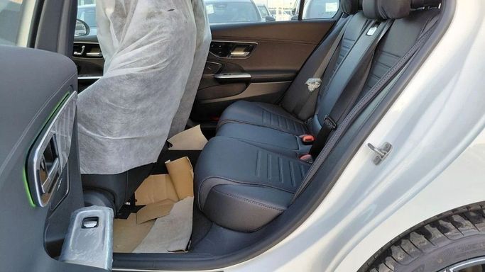 Новый Mercedes-Benz C-Class 200 L V (W206), 1.5 л, 2025 в Дубае от World Center Motors FZE Белый цвет. Китайская | AUTO.AE