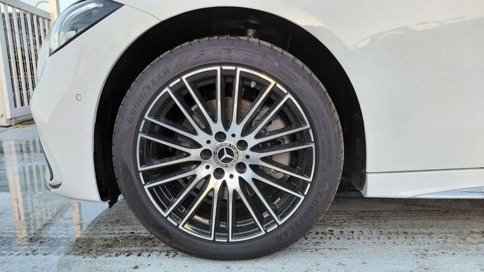 Новый Mercedes-Benz C-Class 200 L V (W206), 1.5 л, 2025 в Дубае от World Center Motors FZE Белый цвет. Китайская | AUTO.AE