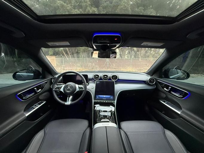 Подержанный Mercedes-Benz C-Class 300 V (W206), 2.0 л, 2024 в Дубае от Prestige Motos (SHJ) Серый цвет. Американская | AUTO.AE