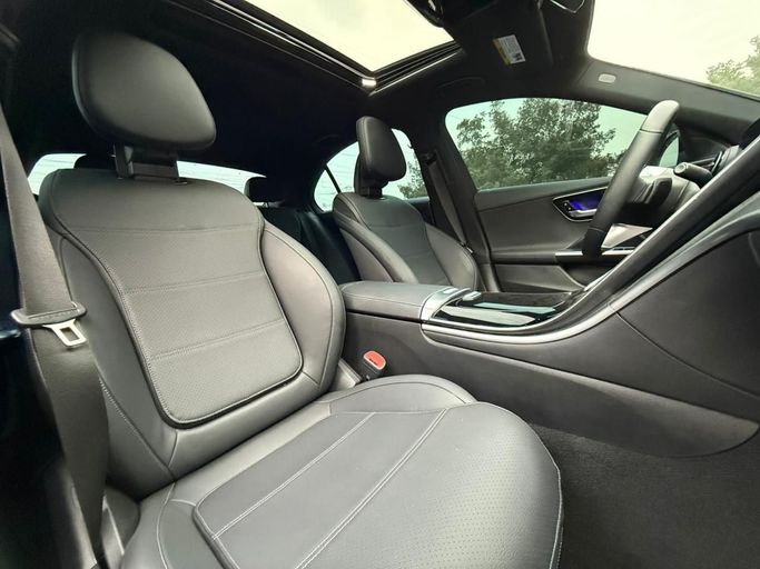 Подержанный Mercedes-Benz C-Class 300 V (W206), 2.0 л, 2024 в Дубае от Prestige Motos (SHJ) Серый цвет. Американская | AUTO.AE