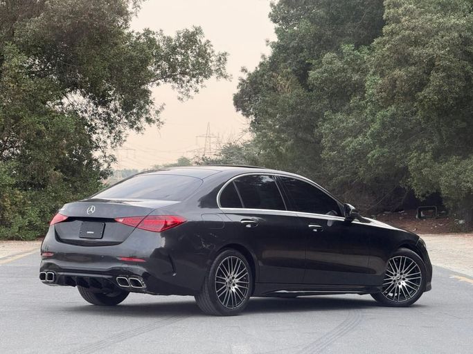 Подержанный Mercedes-Benz C-Class 300 V (W206), 2.0 л, 2024 в Дубае от Prestige Motos (SHJ) Серый цвет. Американская | AUTO.AE
