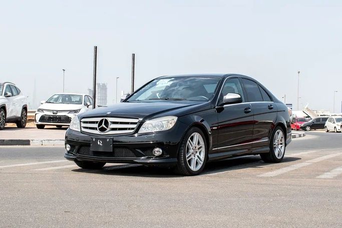Подержанный Mercedes-Benz C-Class 250 III (W204), 2.5 л, 2008 в Дубае от Tokuso Motors FZCO Черный цвет. Японская | AUTO.AE