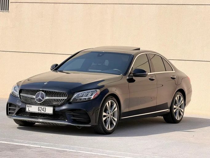 Used Mercedes-Benz C-Class 300 IV (W205) Facelift, 2.0 l, 2020 in Dubai by Hashem Used Cars, Black color. American Specs | AUTO.AE