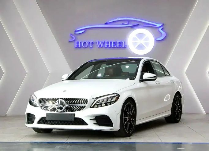 Used Mercedes-Benz C-Class 200 IV (W205) Facelift, 1.5 l, 2019 in Dubai by Hot Wheel Used Motors, White color. GCC Specs | AUTO.AE | Listing #258932