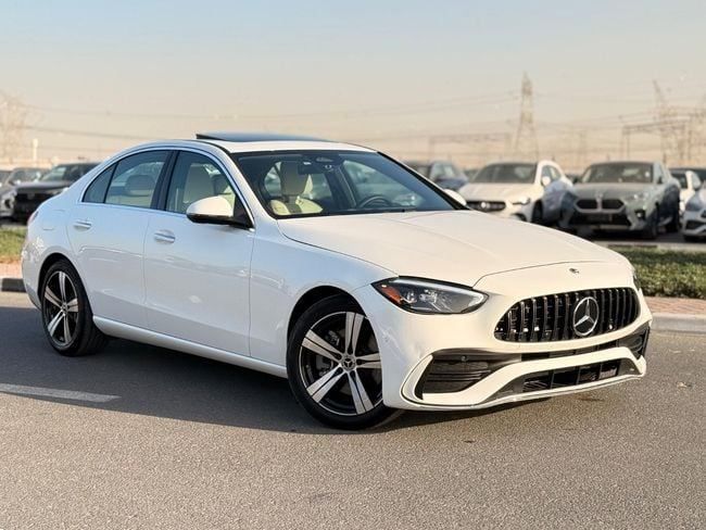 Подержанный Mercedes-Benz C-Class 300 V (W206), 2.0 л, 2025 в Дубае от GHAZNI MOTORS Белый цвет. Американская | AUTO.AE | Объявление #259049