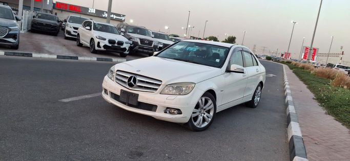 Подержанный Mercedes-Benz C-Class 300 III (W204), 3.0 л, 2009 в Дубае от GINZA MOTORS (Sh No. 110) Белый цвет. Японская | AUTO.AE | Объявление #259549
