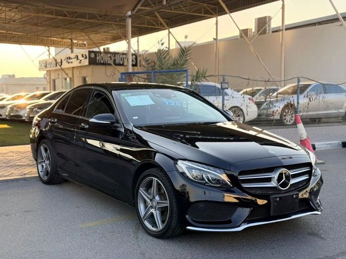 مستعملة Mercedes-Benz C-Class 200 IV (W205), 2.0 l, 2016 في في دبي من HONEY Motors FZCO، اللون أسود. المواصفات اليابانية | AUTO.AE | إعلان #260354