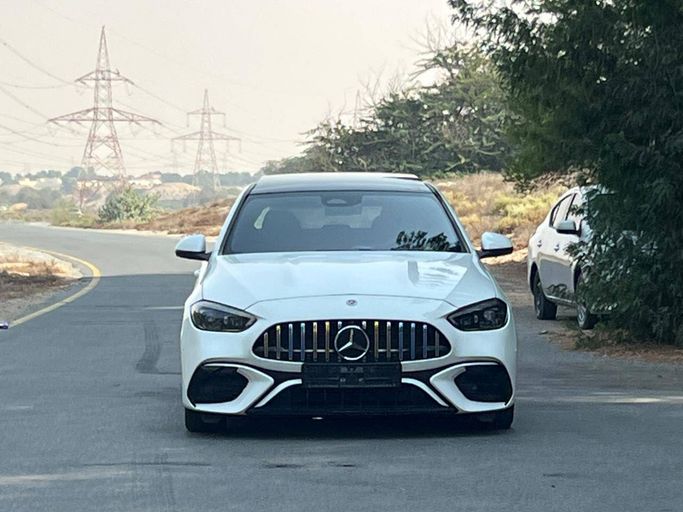 مستعملة Mercedes-Benz C-Class 200 V (W206), 1.5 l, 2023 في في دبي من Prestige Motos (SHJ)، اللون أبيض.  | AUTO.AE | إعلان #264543