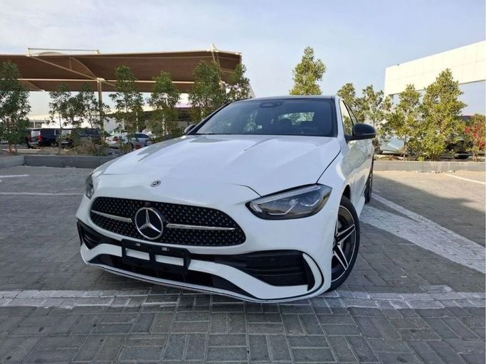 مستعملة ⁦Mercedes-Benz C-Class 300 V (W206)، 2.0 l، 2023⁩ في في الإمارات, دبي من Barkat Alrahmen Motors، اللون أبيض. المواصفات الأمريكية | AUTO.AE | إعلان #290377