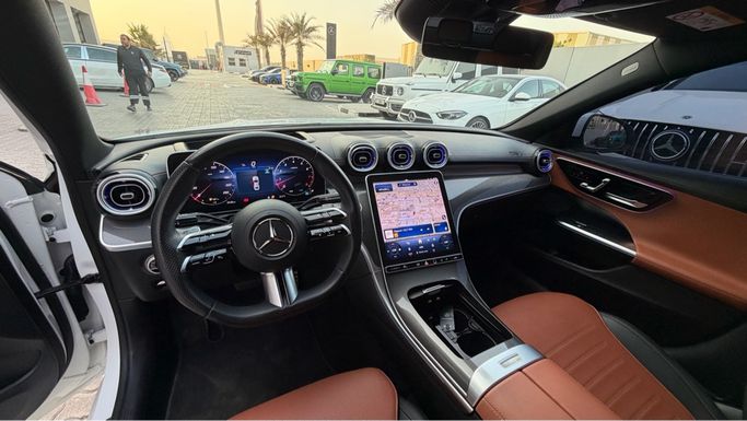 مستعملة Mercedes-Benz C-Class 200 V (W206)، 2.0 لتر، 2025 في الإمارات، دبي من Velaro motors ، اللون أبيض. مواصفات الخليج | AUTO.AE | إعلان #295758 — صورة 18 من 19