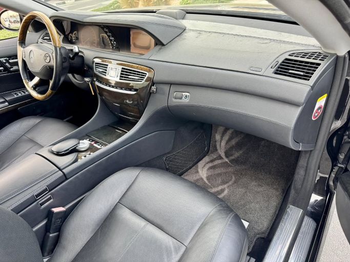 Подержанный Mercedes-Benz CL-Class 550 III (C216), 5.5 л, 2008 в Дубае от Saeed Auto Черный цвет. Японская | AUTO.AE