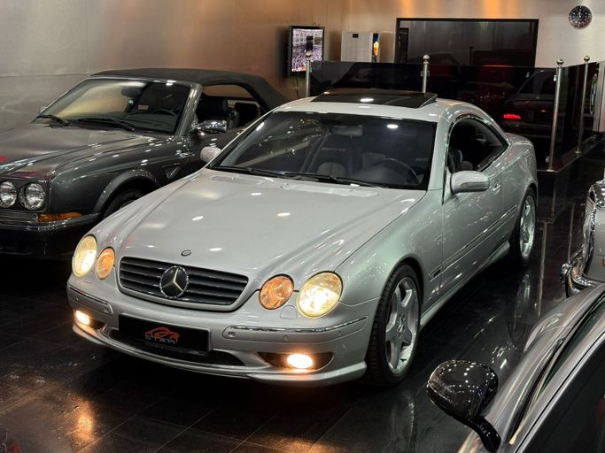 مستعملة Mercedes-Benz CL-Class 600 II (C215), 5.8 l, 2000 في في دبي من STAR COLLECTION LLC، اللون فضي. مواصفات الخليج | AUTO.AE