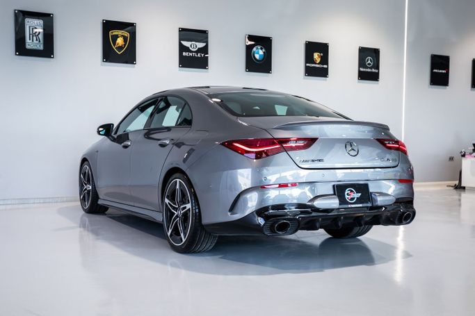 Подержанный Mercedes-Benz CLA AMG 35 AMG II (C118, X118) Рестайлинг, 2.0 л, 2025 в Дубае от C7 Motors Серебристый цвет.  | AUTO.AE