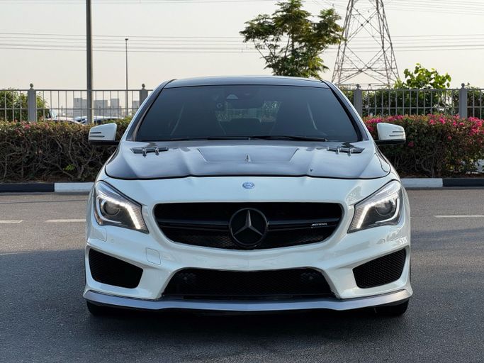 Used Mercedes-Benz CLA AMG 45 AMG I (C117, X117), 2.0 l, 2015 in Dubai, White color. Korean Specs | AUTO.AE