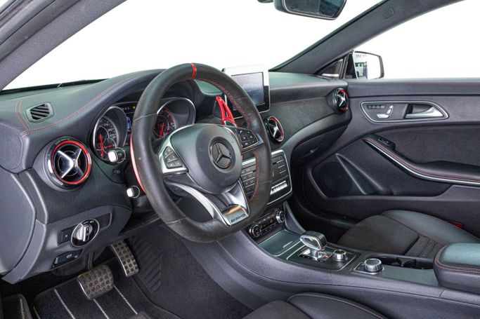 Подержанный Mercedes-Benz CLA AMG 45 AMG I (C117, X117) Рестайлинг, 2.0 л, 2018 в Дубае от The Car Superstore Белый цвет. Other | AUTO.AE