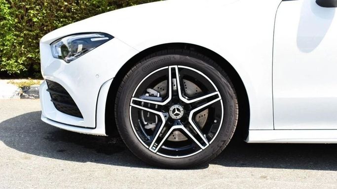 Новый Mercedes-Benz CLA 250 II (C118, X118), 2.0 л, 2023 в Дубае от Laith Alobaidi Motors Белый цвет. Европейская | AUTO.AE