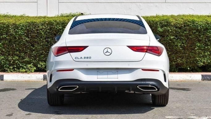 Новый Mercedes-Benz CLA 250 II (C118, X118), 2.0 л, 2023 в Дубае от Laith Alobaidi Motors Белый цвет. Европейская | AUTO.AE