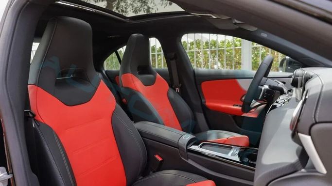 Новый Mercedes-Benz CLA 250 III (C174, C178), 2025 в Дубае от Auto Max Group Черный цвет. GCC | AUTO.AE