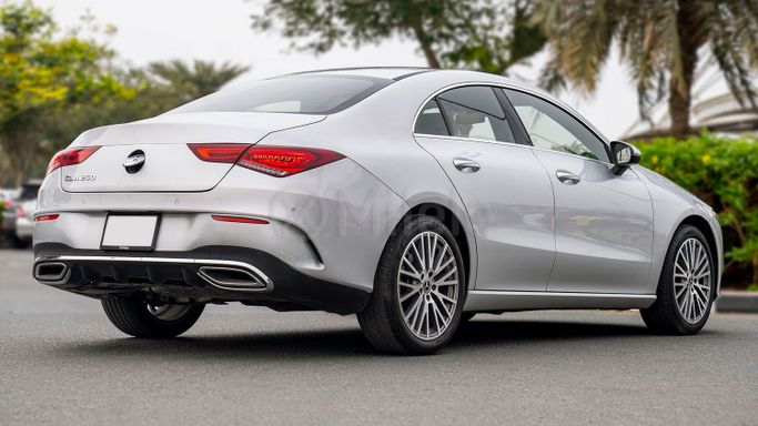 Подержанный Mercedes-Benz CLA 250 II (C118, X118) Рестайлинг, 2.0 л, 2023 в Дубае от Milele Белый цвет. Other | AUTO.AE