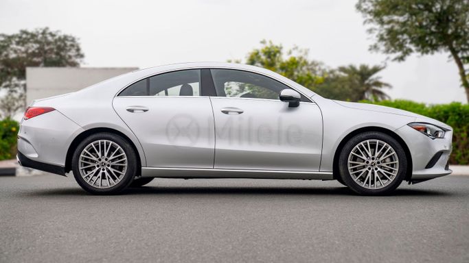 Подержанный Mercedes-Benz CLA 250 II (C118, X118) Рестайлинг, 2.0 л, 2023 в Дубае от Milele Белый цвет. Other | AUTO.AE