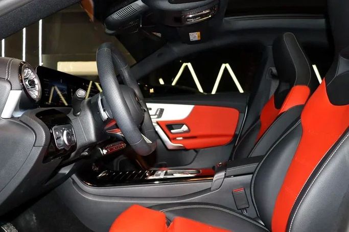 Новый Mercedes-Benz CLA 250 II (C118, X118) Рестайлинг, 2.0 л, 2025 в Дубае от Billionaire Motors Серый цвет. GCC | AUTO.AE