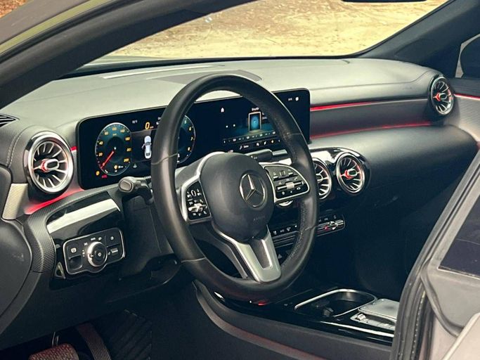 Подержанный Mercedes-Benz CLA 250 II (C118, X118), 2.0 л, 2021 в Дубае от Prestige motors Серый цвет. Американская | AUTO.AE