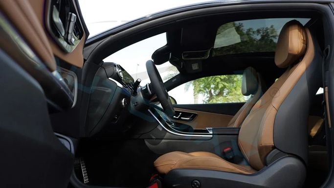 Новый Mercedes-Benz CLE 200, 2.0 л, 2025 в Дубае от Auto Max Group Черный цвет.  | AUTO.AE