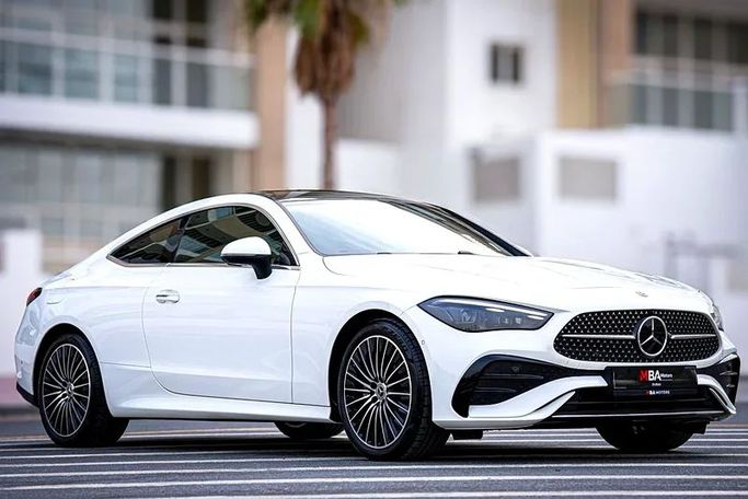 Подержанный Mercedes-Benz CLE 200, 2.0 л, 2025 в Дубае от MBA Motors Белый цвет. Other | AUTO.AE