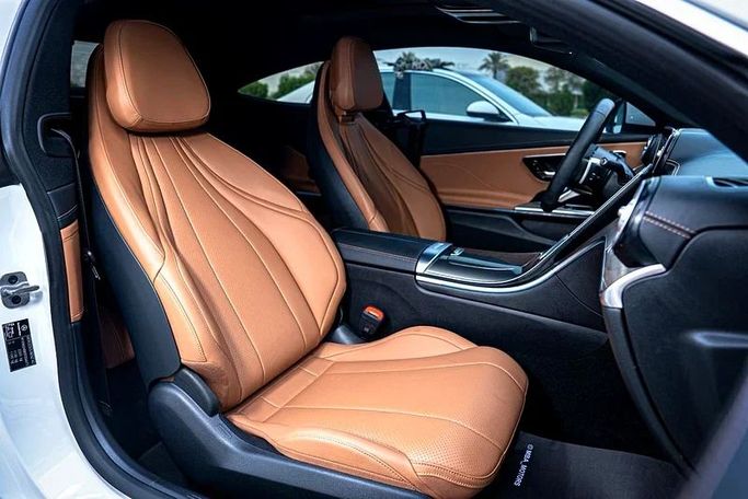 Подержанный Mercedes-Benz CLE 200, 2.0 л, 2025 в Дубае от MBA Motors Белый цвет. Other | AUTO.AE