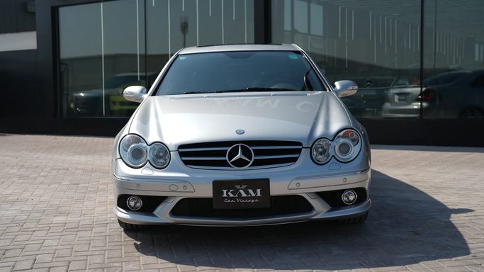 Подержанный Mercedes-Benz CLK-Class AMG 55 AMG II (W209), 5.4 л, 2005 в Дубае от KAM CAR VINTAGE Серебристый цвет. Японская | AUTO.AE