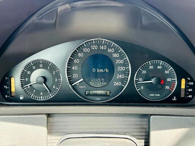 Подержанный Mercedes-Benz CLK-Class 350 II (W209) Рестайлинг, 3.5 л, 2007 в Дубае от Mirza Automobile FZE Серый цвет. Японская | AUTO.AE