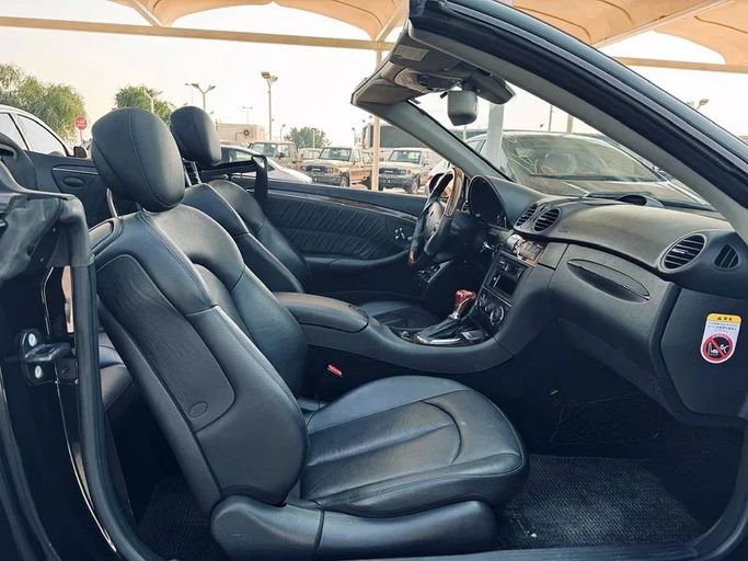 Подержанный Mercedes-Benz CLK-Class 350 II (W209) Рестайлинг, 3.5 л, 2008 в Дубае от Mirza Automobile FZE Черный цвет. Японская | AUTO.AE