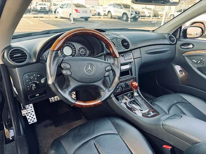 Подержанный Mercedes-Benz CLK-Class 350 II (W209) Рестайлинг, 3.5 л, 2008 в Дубае от Mirza Automobile FZE Черный цвет. Японская | AUTO.AE