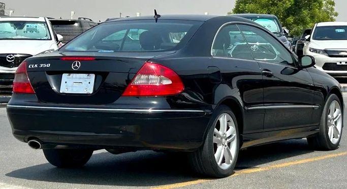 Подержанный Mercedes-Benz CLK-Class 350 II (W209) Рестайлинг, 3.5 л, 2008 в Дубае от Mirza Automobile FZE Черный цвет. Японская | AUTO.AE