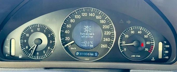 Подержанный Mercedes-Benz CLK-Class 350 II (W209) Рестайлинг, 3.5 л, 2007 в Дубае от Mirza Automobile FZE Серебристый цвет. Японская | AUTO.AE