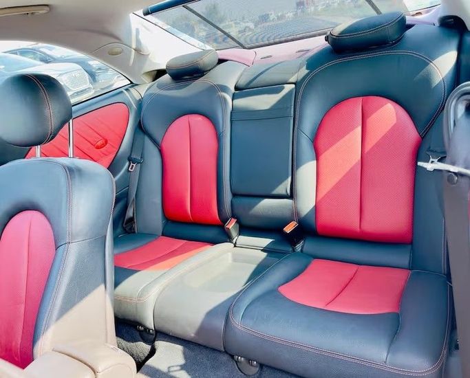 Used Mercedes-Benz CLK-Class 320 I (W208) Facelift, 3.2 l, 2003 in Dubai by Al Abbas Motors, White color. Japanese Specs | AUTO.AE