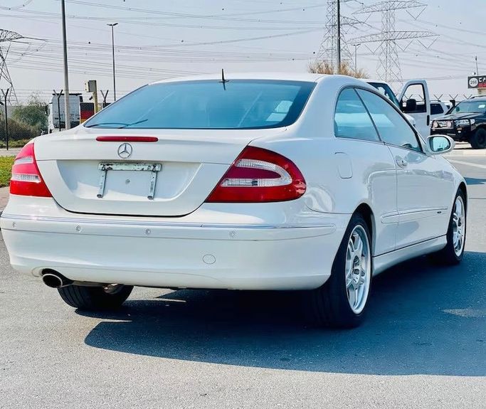 Used Mercedes-Benz CLK-Class 320 I (W208) Facelift, 3.2 l, 2003 in Dubai by Al Abbas Motors, White color. Japanese Specs | AUTO.AE