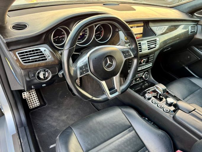 Used Mercedes-Benz CLS AMG 63 AMG II (W218), 5.5 l, 2012 in Dubai by Saeed Auto, Silver color. Japanese Specs | AUTO.AE