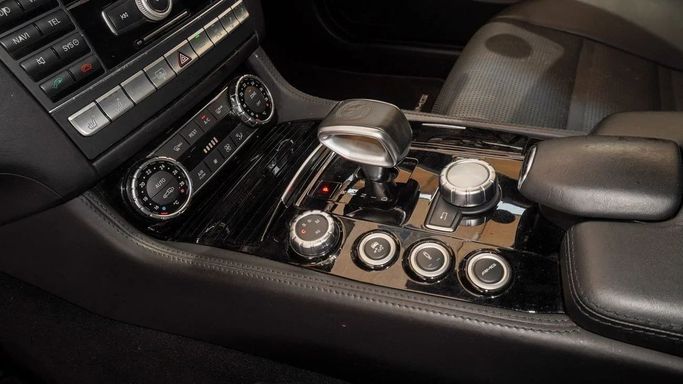 Used Mercedes-Benz CLS AMG 63 AMG II (W218), 5.5 l, 2012 in Dubai by Ibitisam Motors, White color.  | AUTO.AE