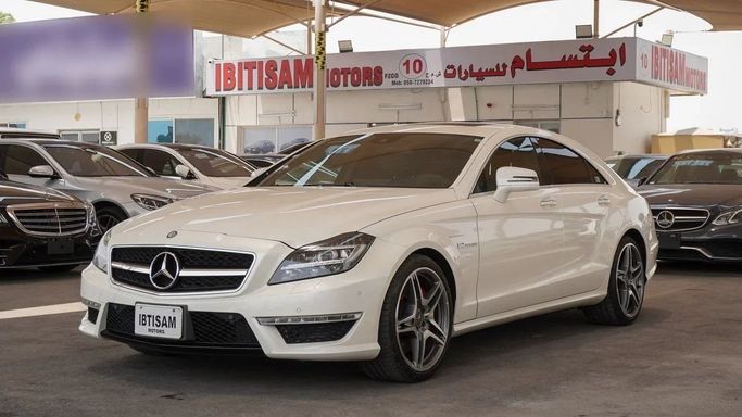 Used Mercedes-Benz CLS AMG 63 AMG II (W218), 5.5 l, 2012 in Dubai by Ibitisam Motors, White color.  | AUTO.AE