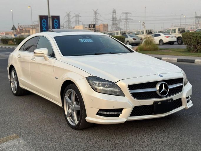 Подержанный Mercedes-Benz CLS 350 II (C218), 3.5 л, 2012 в Дубае от Saeed Auto Белый цвет. Японская | AUTO.AE