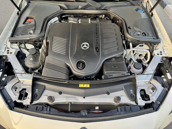 Подержанный Mercedes-Benz CLS 450 III (C257), 3.0 л, 2018 в Дубае от Saeed Auto Белый цвет. Японская | AUTO.AE